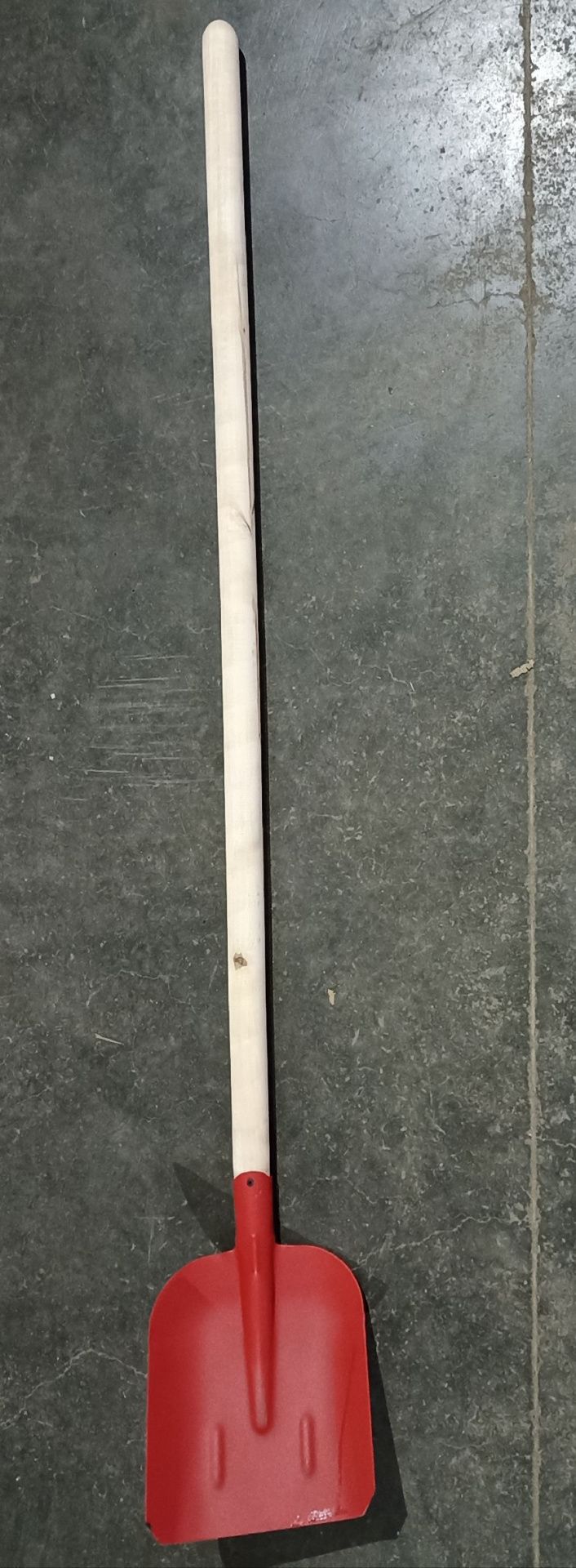 Лопата совковая с череноком 1 сорт 2000 мм.