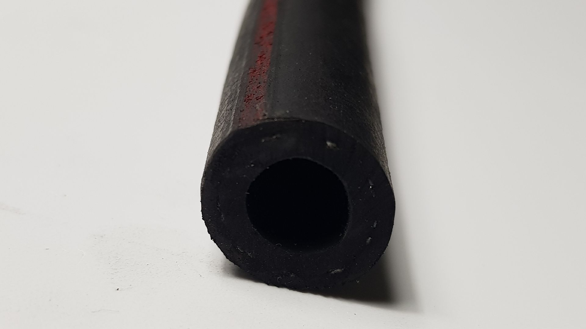 Рукав для газовой сварки и резки ф 9,0 мм . класс рукава I  (ТУ 2554-005-22465588-2018) (1 метр)