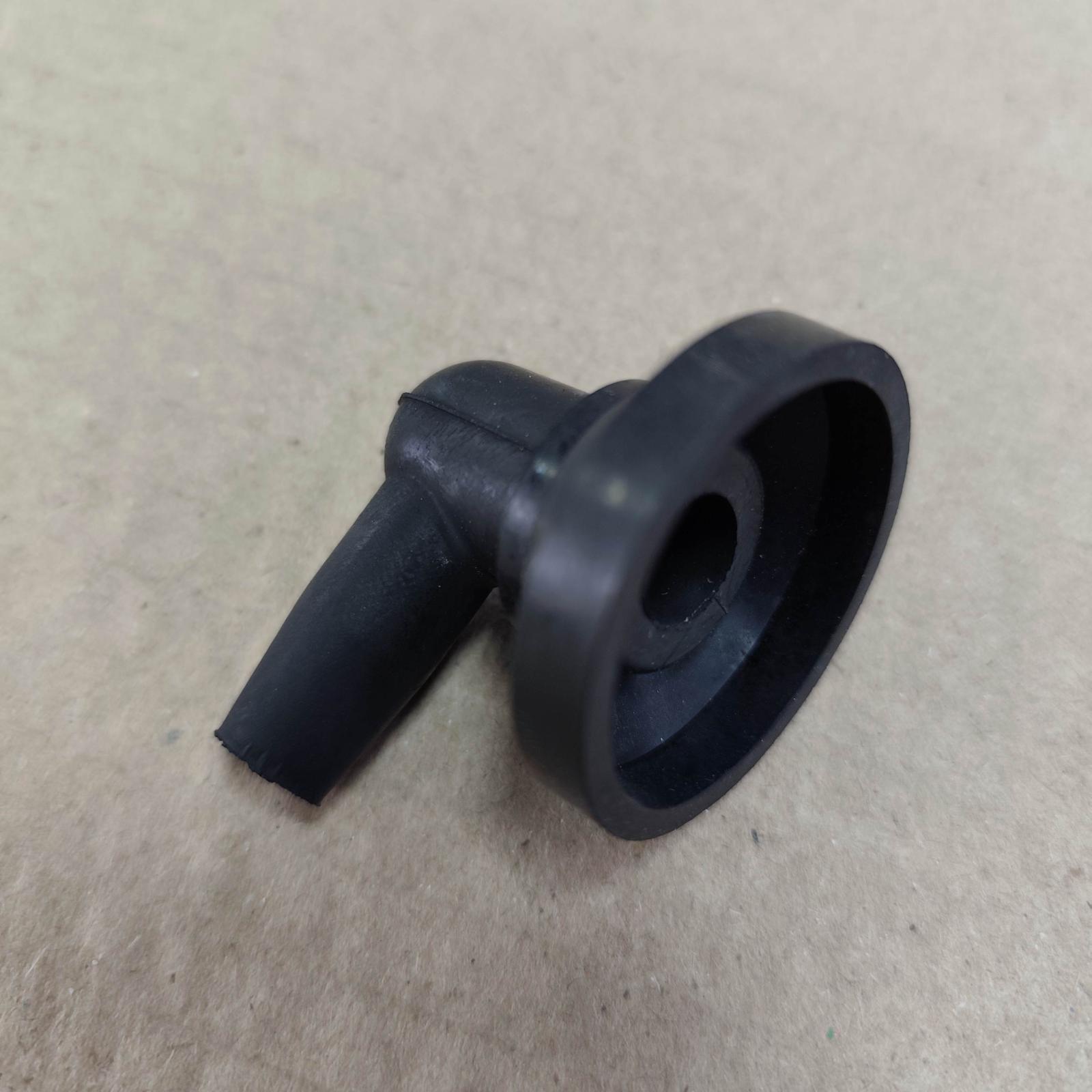 Колпачок свечи бензотриммера FORZA BC F-260/340/430/520 без пружинки